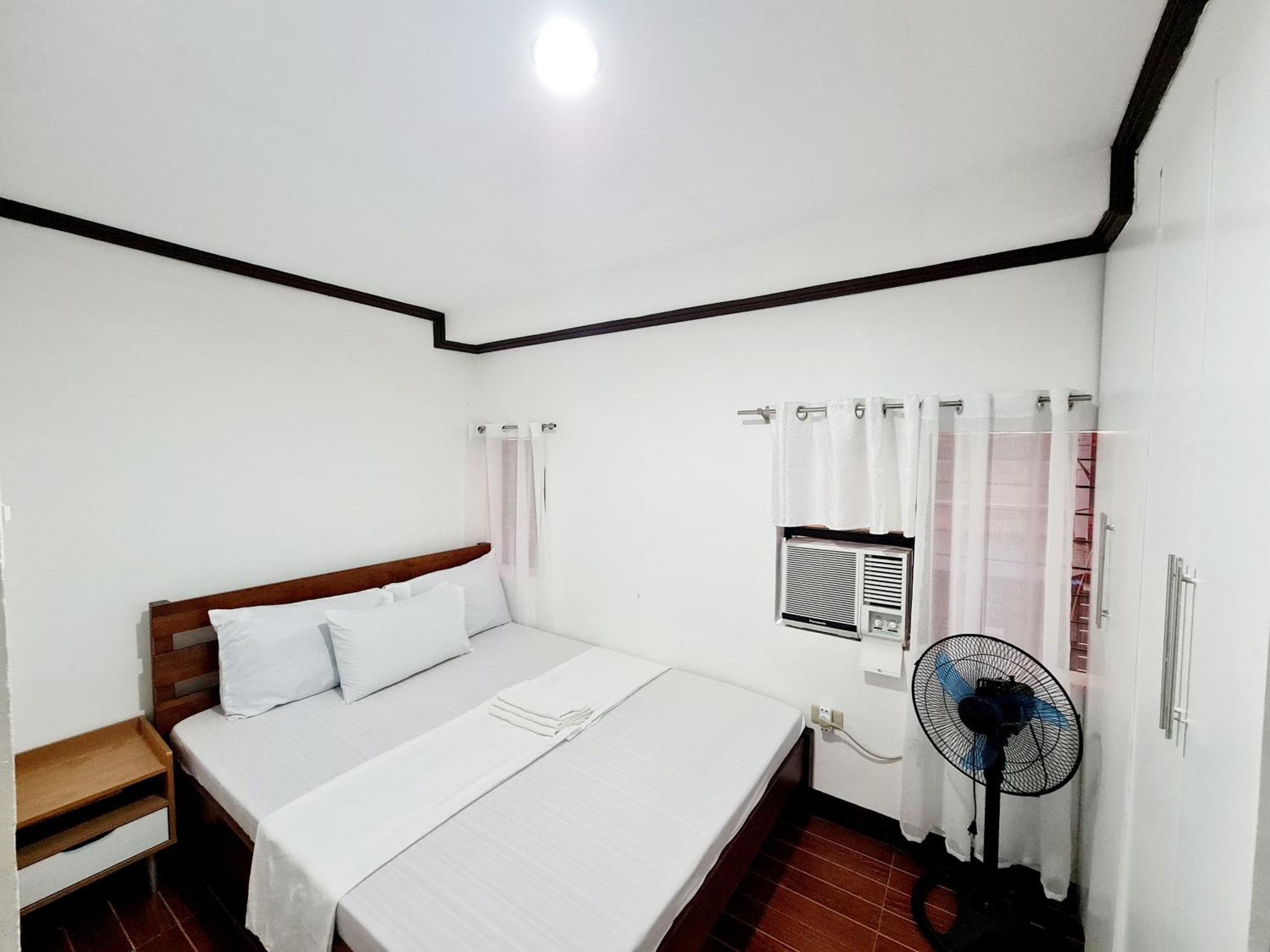 Calapan City Fully Furnished House Transient Near Xentromall L39 Exterior photo