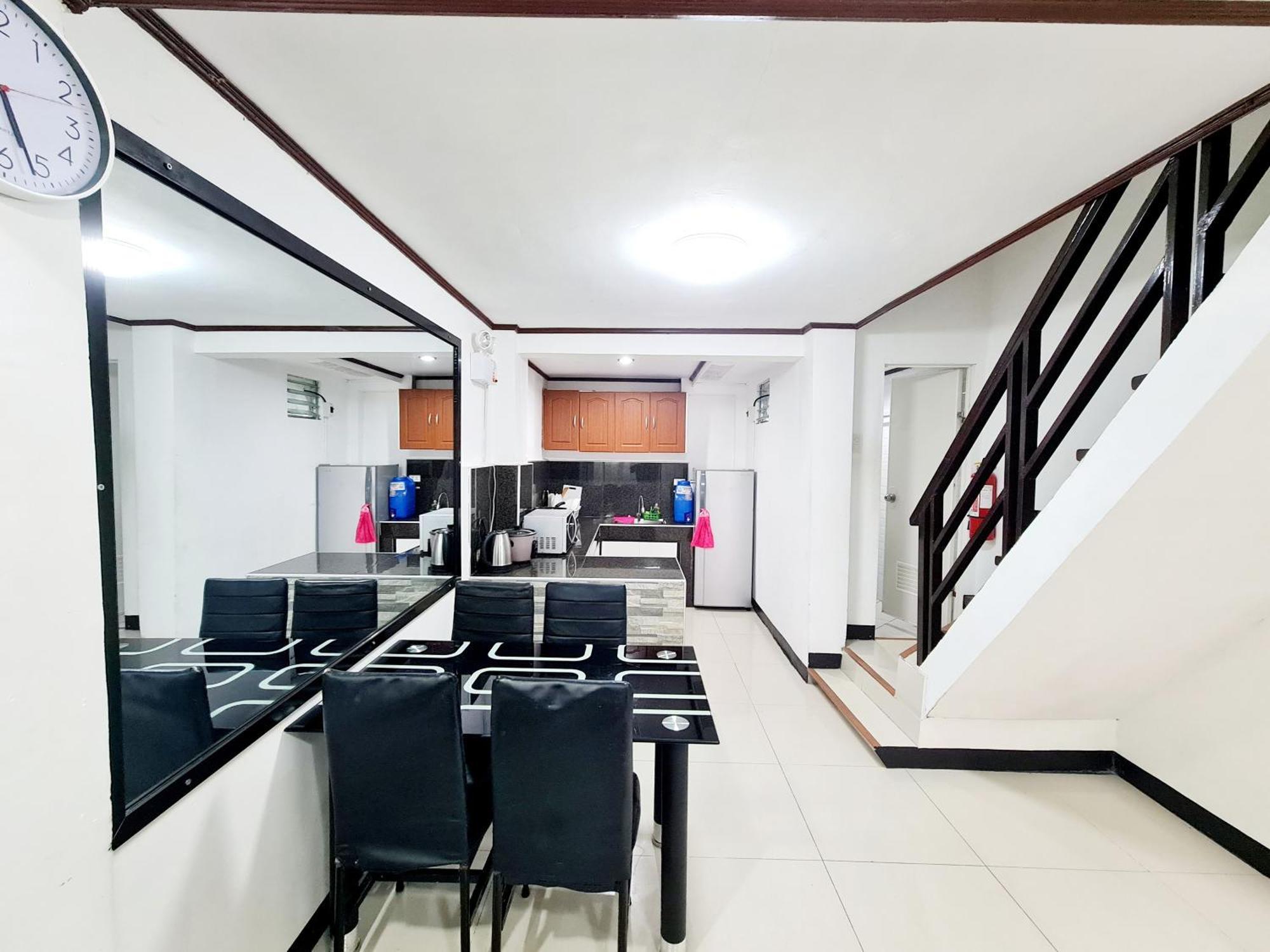 Calapan City Fully Furnished House Transient Near Xentromall L39 Exterior photo