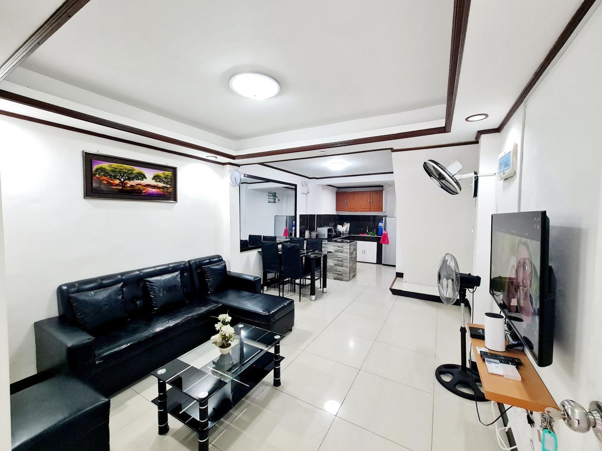 Calapan City Fully Furnished House Transient Near Xentromall L39 Exterior photo